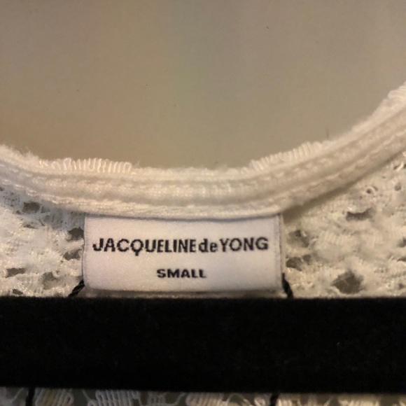 Cute white lace tank top shirt - Picture 4 of 6